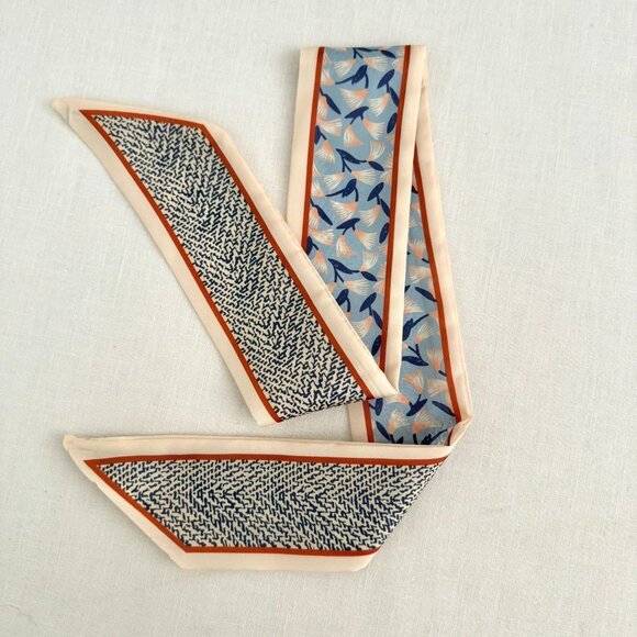 Slim Scarf Two Sided 34 inch Abstract Micro Print Blue Fan Petals Neck Hair No40 - Picture 8 of 12